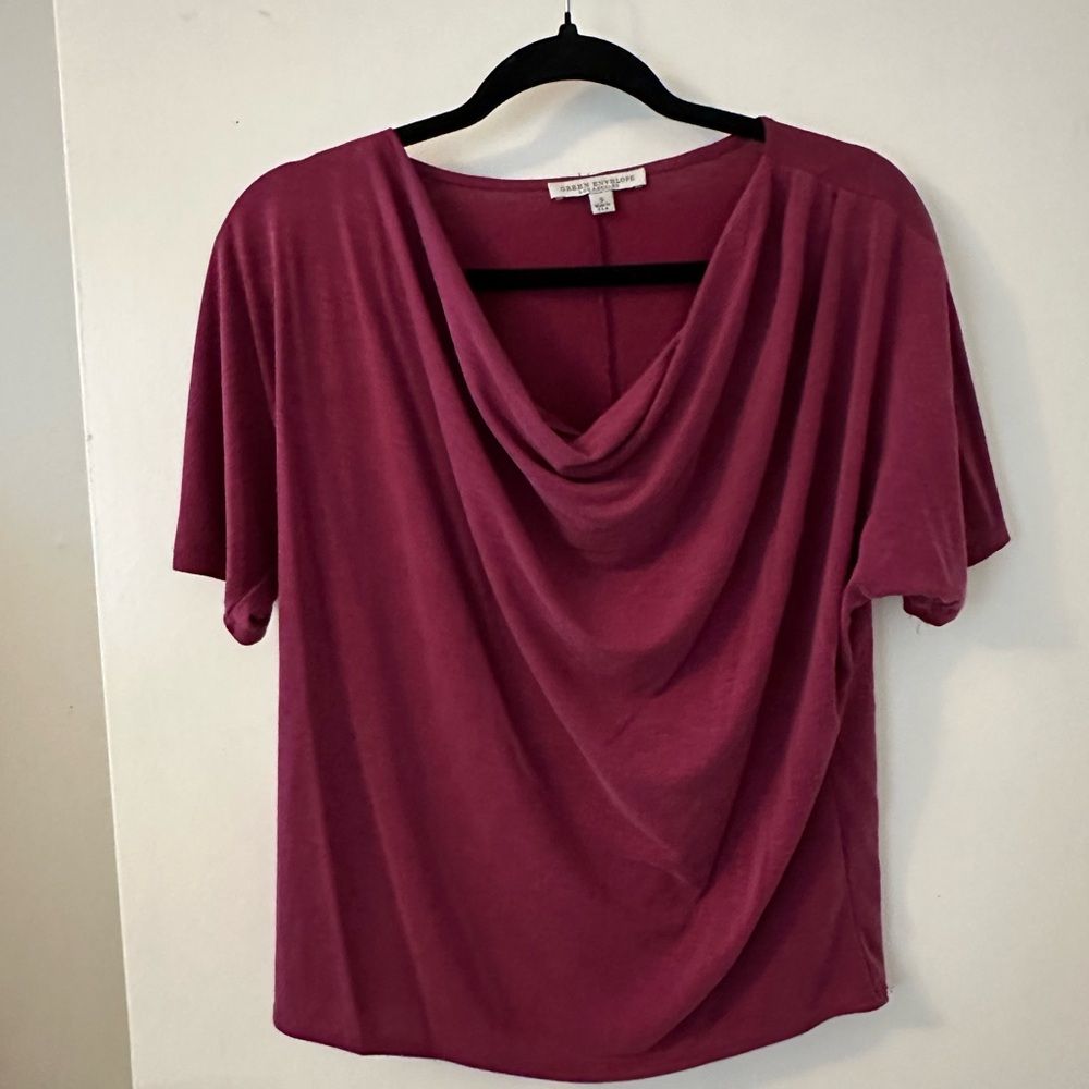 Green Envelope Red Draped Short Sleeve Blouse